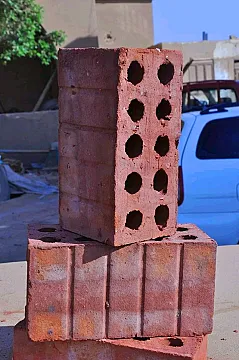 طوب احمر طفلي عالي الجودة للبناء