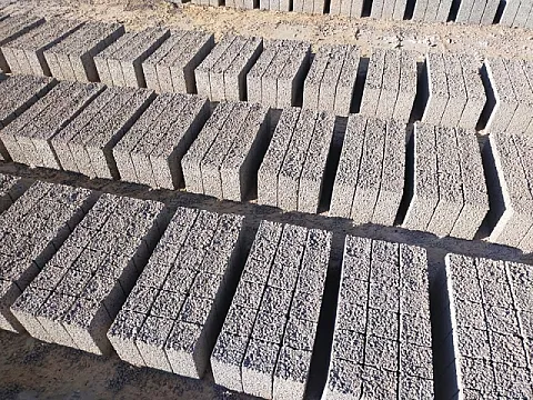 طوب طفلي احمر للبناء عالي الجودة