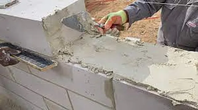 طوب ابيض خفيف موفر في الأسمنت