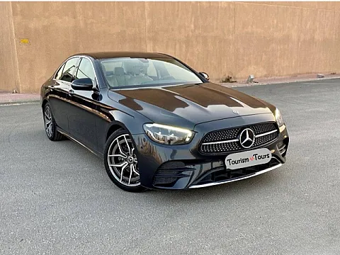 ايجار مرسيدس E200 موديل 2025 بالسائق