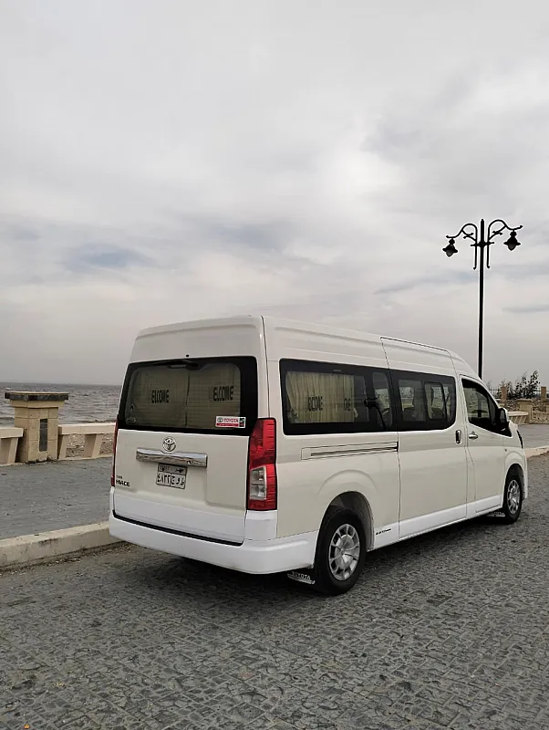 خدمة ليموزين مطار القاهرة الدولى 01031259956