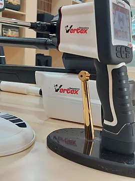 QUANTUM VX900 الأحدث عالمياً لكشف الذهب والكنوز في باطن الأرض
