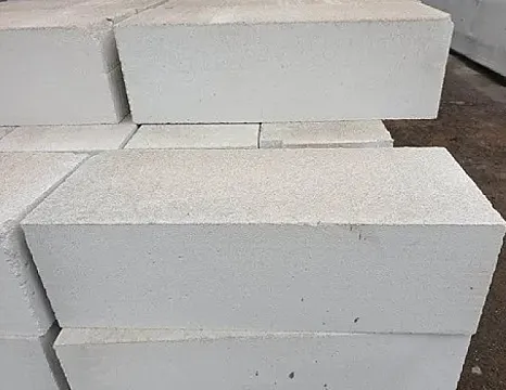 الطوب الابيض الخفافي