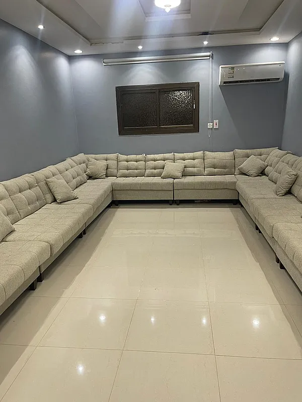 دينا نقل عفش حي الملز0539144243