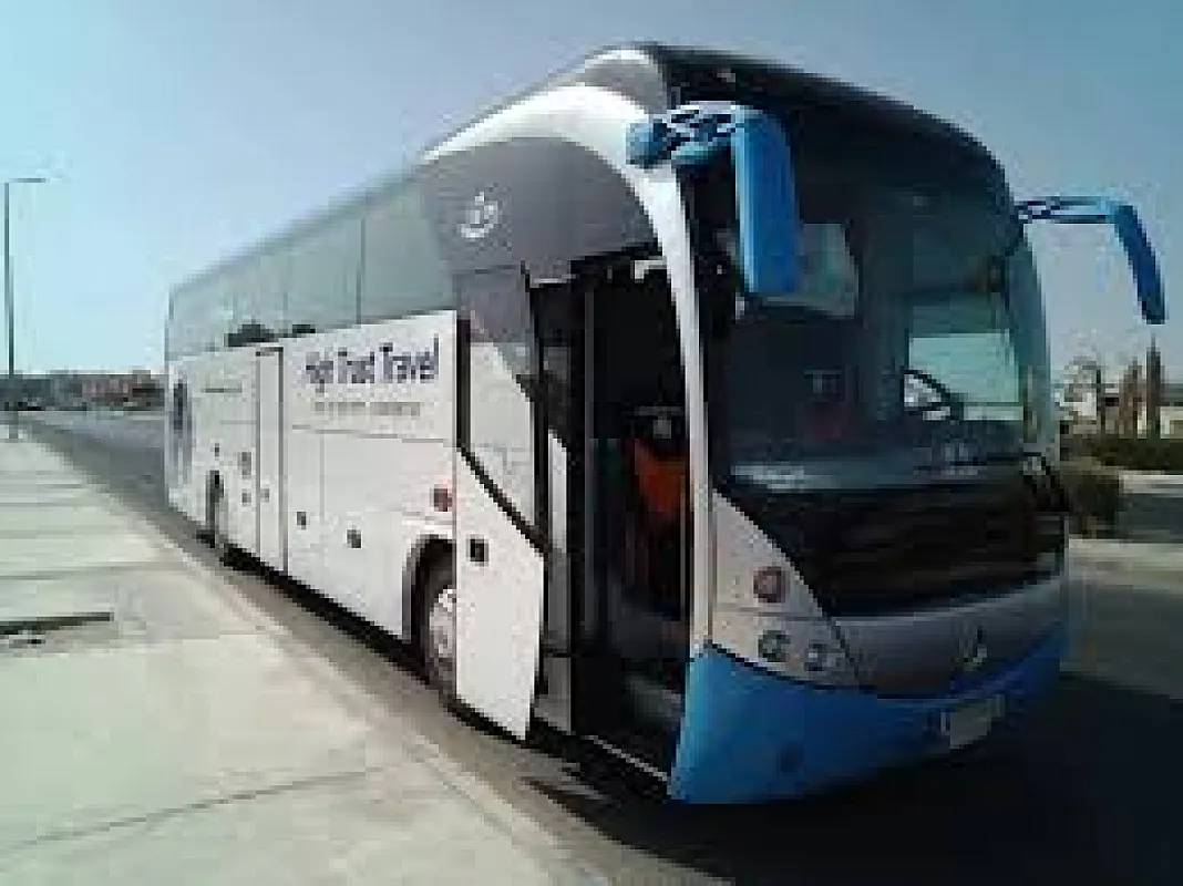 استئجار اتوبيس مرسيدس 50 راكب