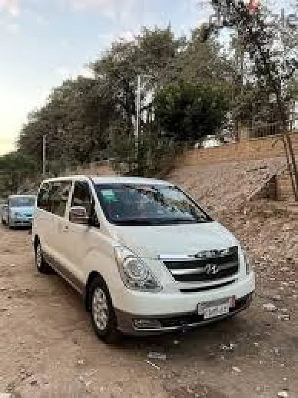 ايجار هيونداي اتش وان 7 راكب من تورست ليموزين