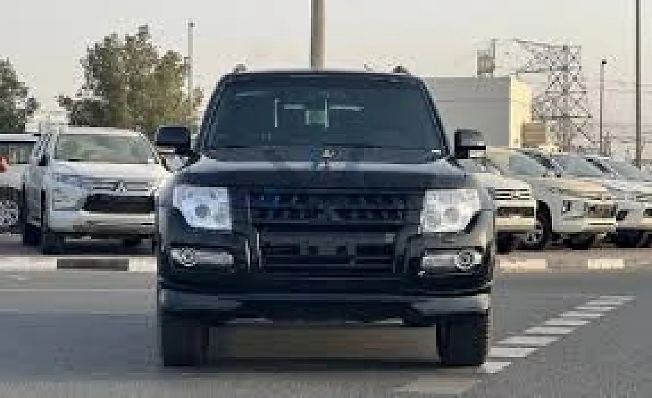 استئجار ميتسوبيشي باجيرو 4 4