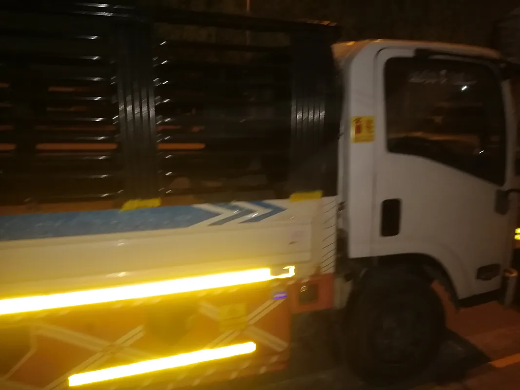 التخلص من اثاث قديم بالرياض 0553514375