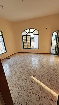 فيلا للايجار في جميرا دبي