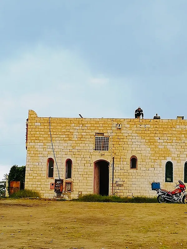 المحل فى مارينا العلمين